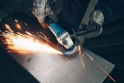 Corte a Laser Industrial Precisão e Eficiência nas Soluções Metálicas da Guild Metalúrgica